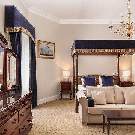 Tulloch Castle Hotel ‘A Bespoke Hotel’ Dingwall Exterior foto