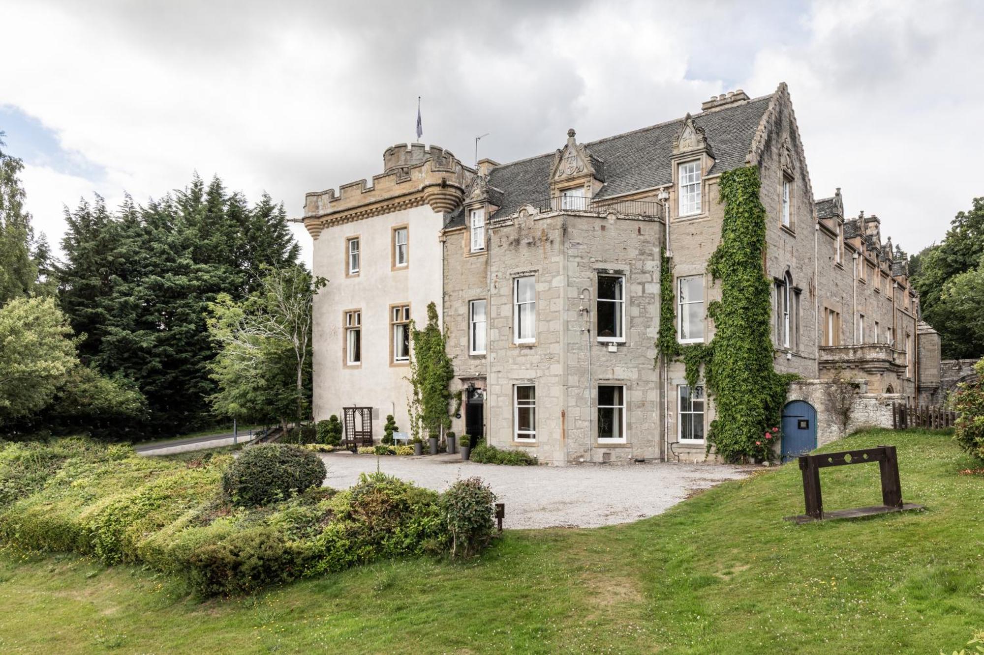 Tulloch Castle Hotel ‘A Bespoke Hotel’ Dingwall Exterior foto