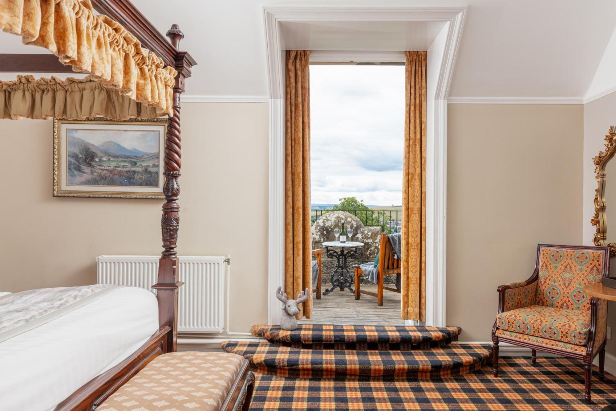 Tulloch Castle Hotel ‘A Bespoke Hotel’ Dingwall Exterior foto