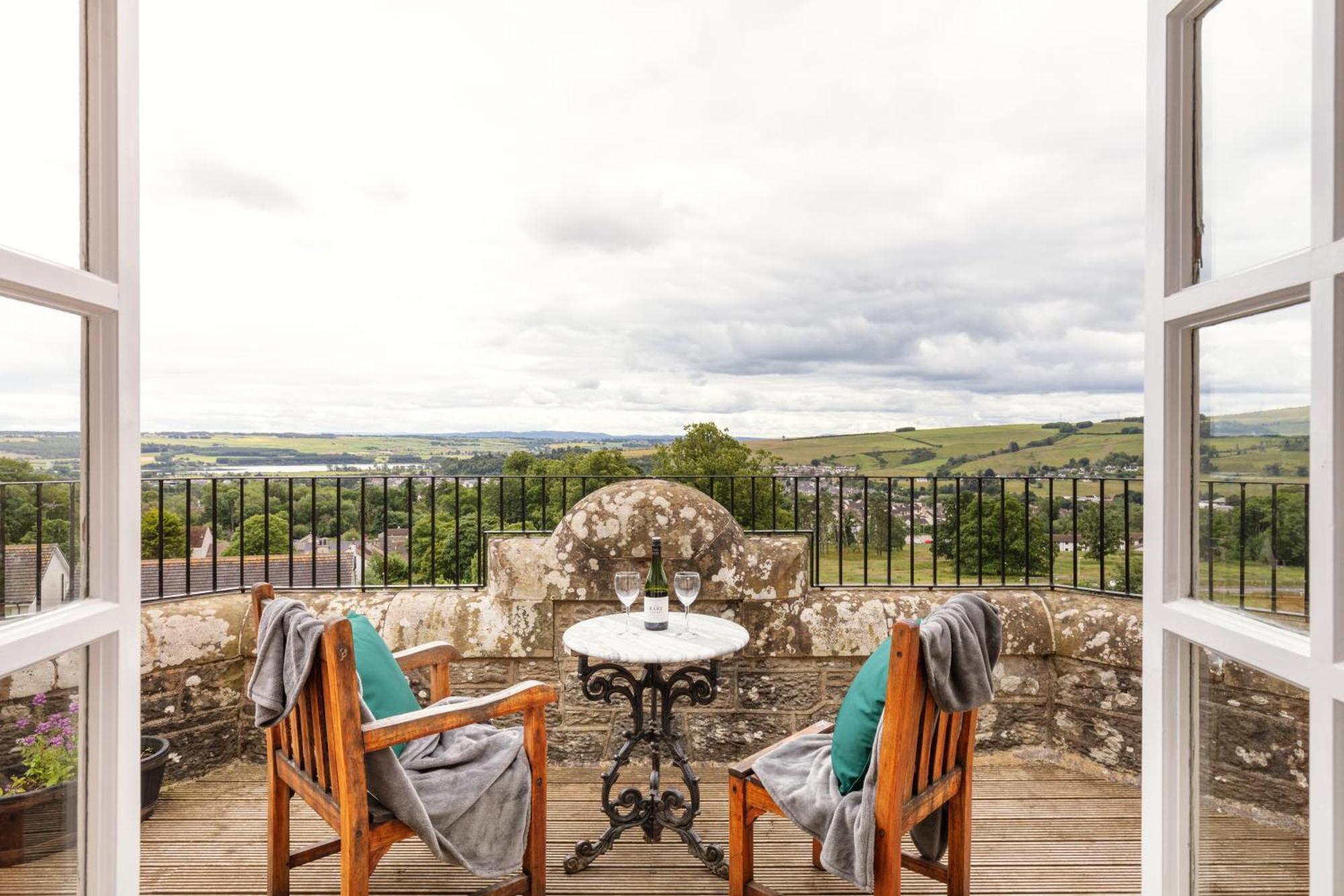 Tulloch Castle Hotel ‘A Bespoke Hotel’ Dingwall Exterior foto