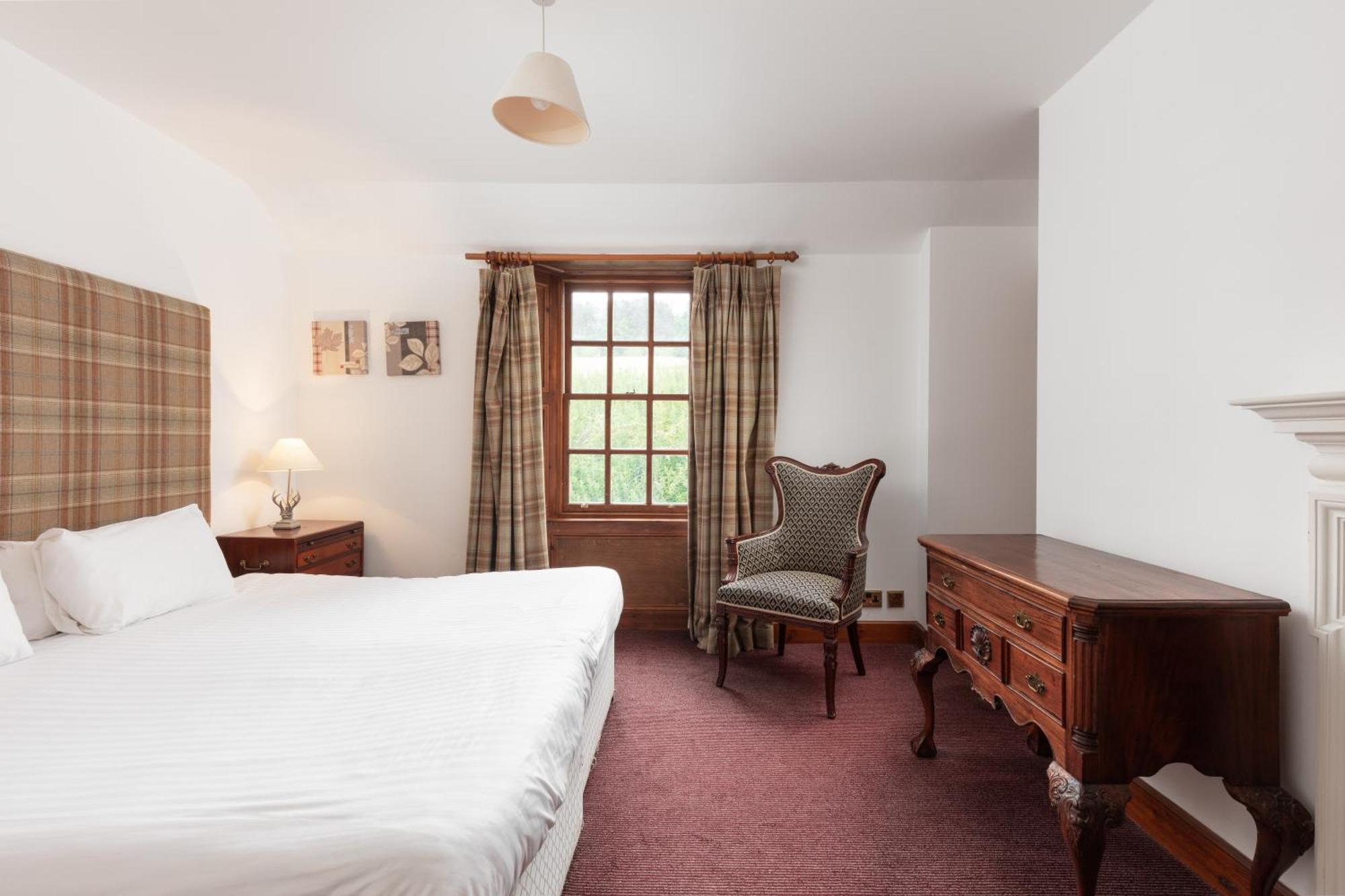 Tulloch Castle Hotel ‘A Bespoke Hotel’ Dingwall Exterior foto
