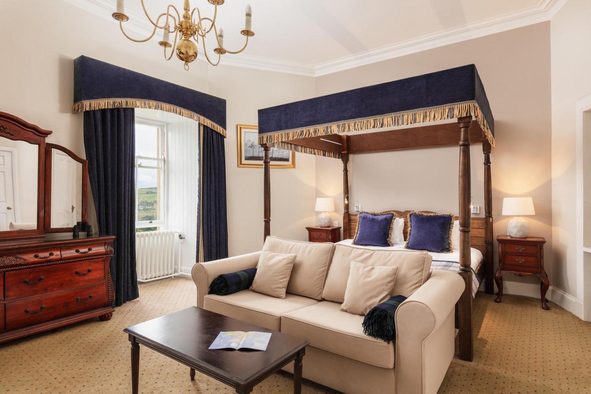 Tulloch Castle Hotel ‘A Bespoke Hotel’ Dingwall Exterior foto